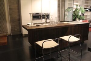 table-house-floor-interior